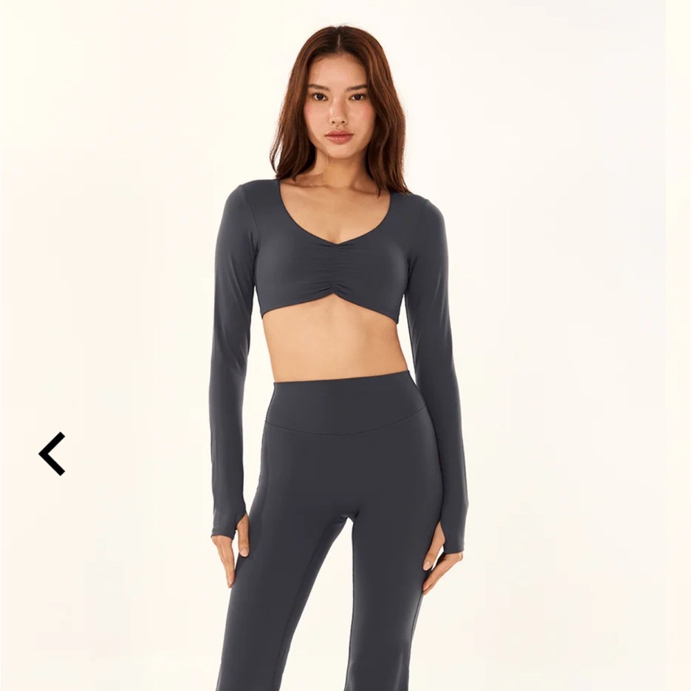 Cheak Baseflex Scrunch Padded Long Sleeve Top in Gun Metal Size S